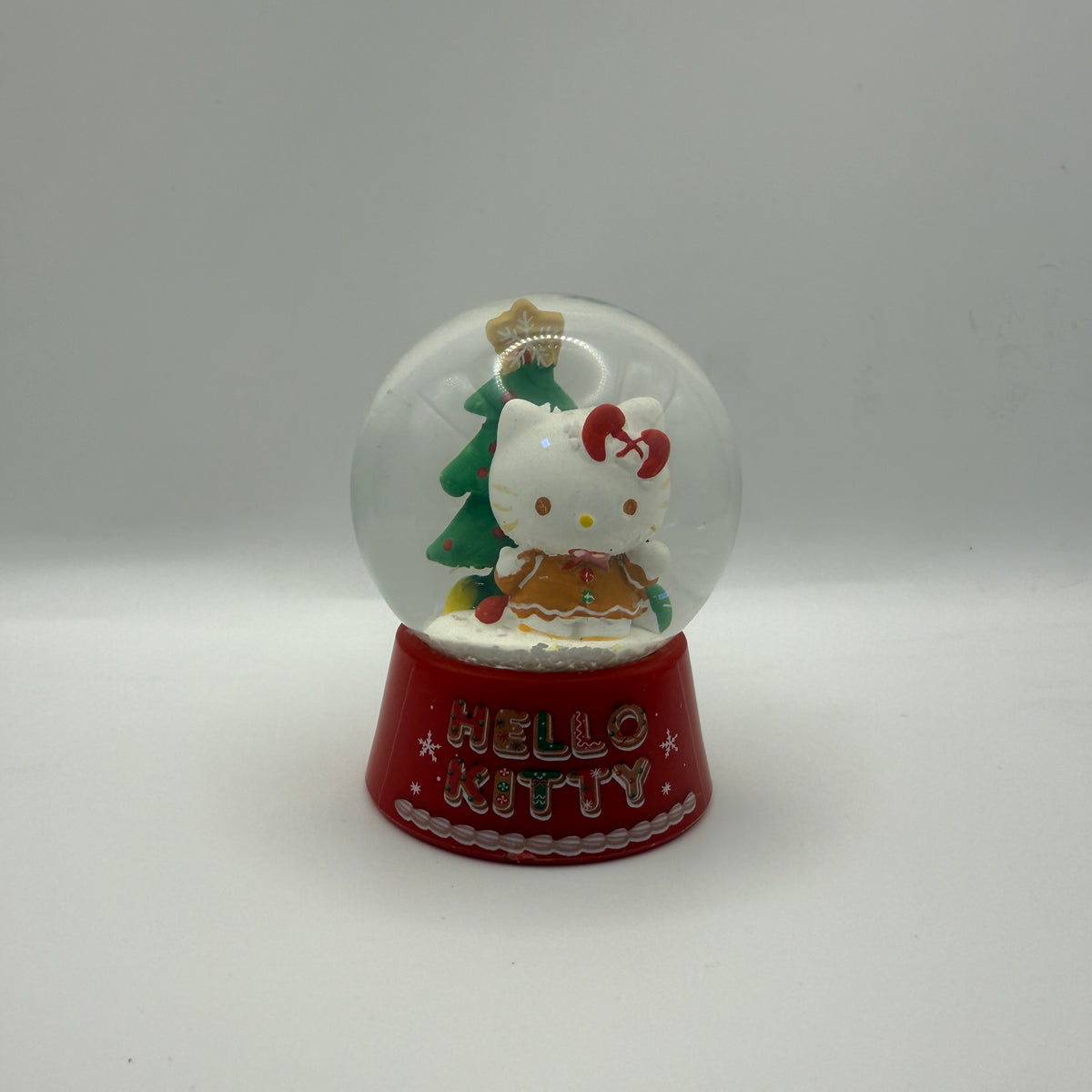 Hello Kitty Snow Globe