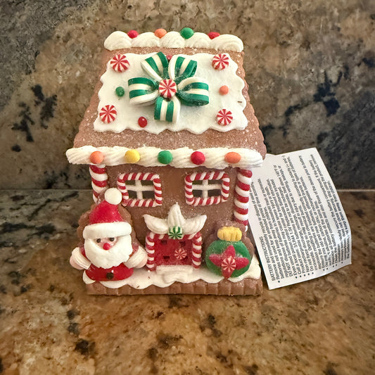 Santa Clause Gingerbread house